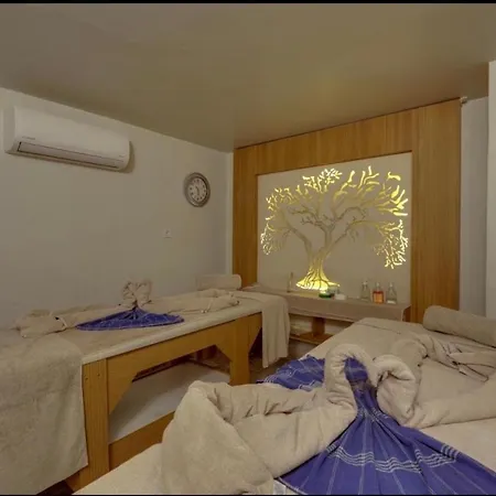 Lander Luxury Apartment, 5 Star Hotel,