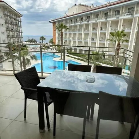 Lander Luxury Apartment, 5 Star Hotel, Apartament *